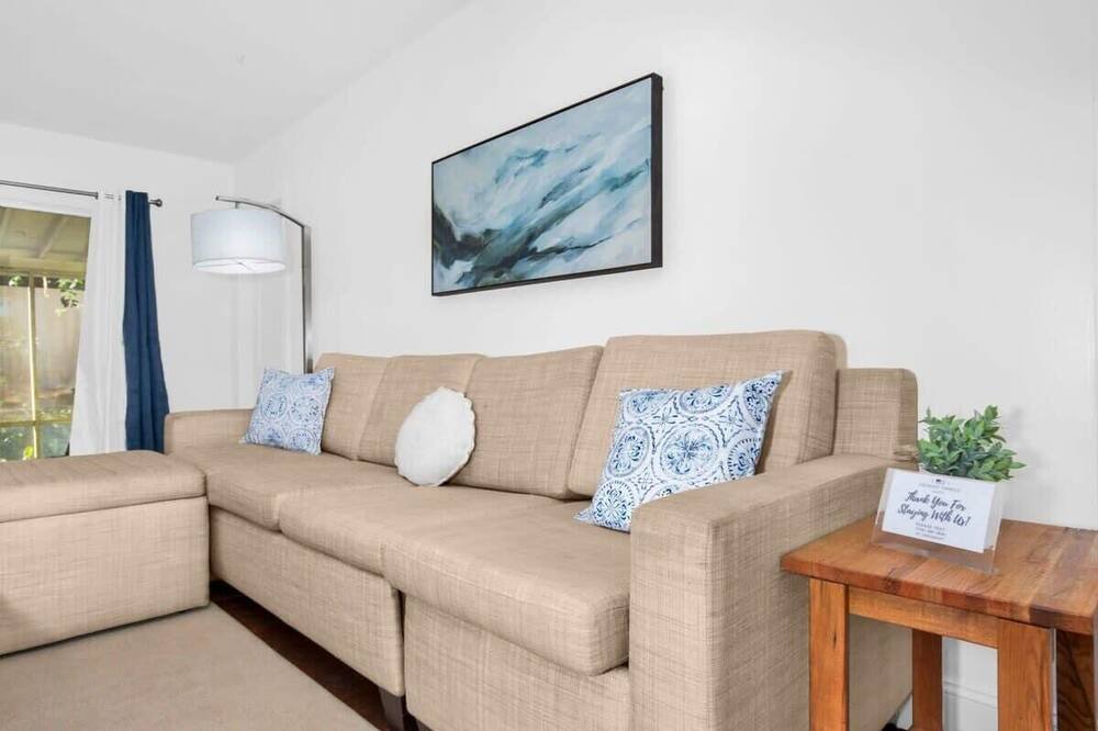 Photo of Livingroom in Terry Sanford
