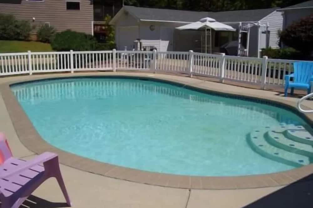 Photo of Outdoor in Lake Norman of Catawba