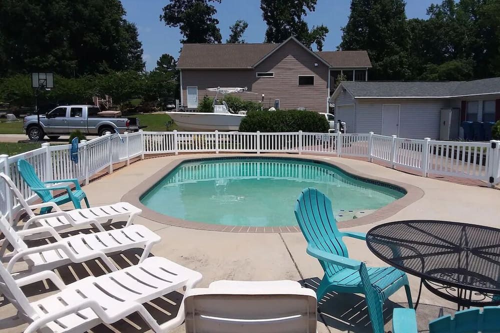 Photo of Outdoor in Lake Norman of Catawba
