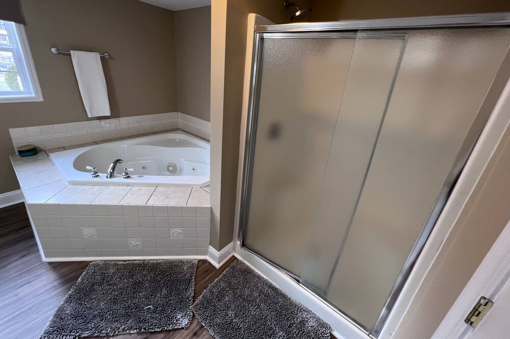 Photo of Bathroom in Lake Norman of Catawba