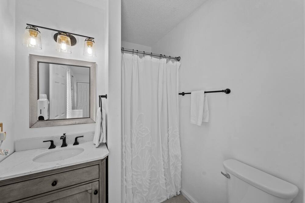 Photo of Bathroom in Colington Harbour