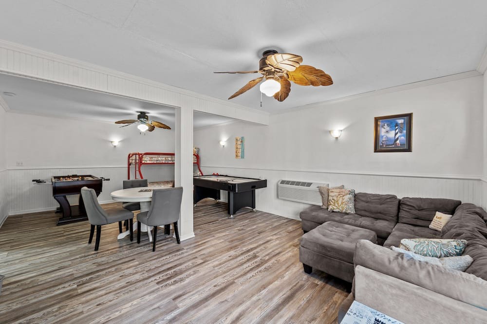 Photo of Bedroom in Colington Harbour