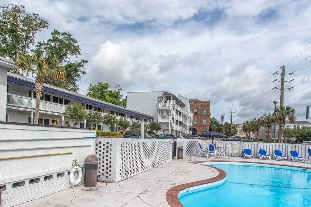Photo of Outdoor in Airlie