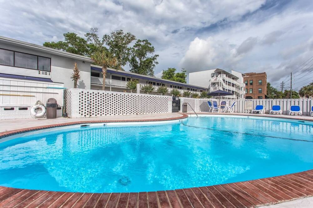 Photo of Outdoor in Airlie