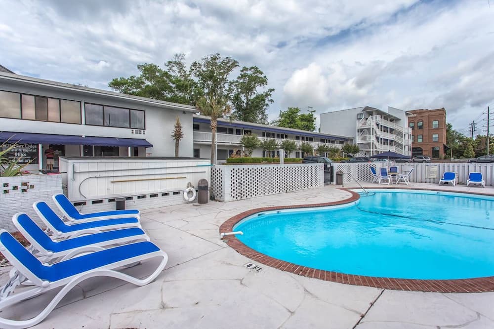 Photo of Outdoor in Airlie