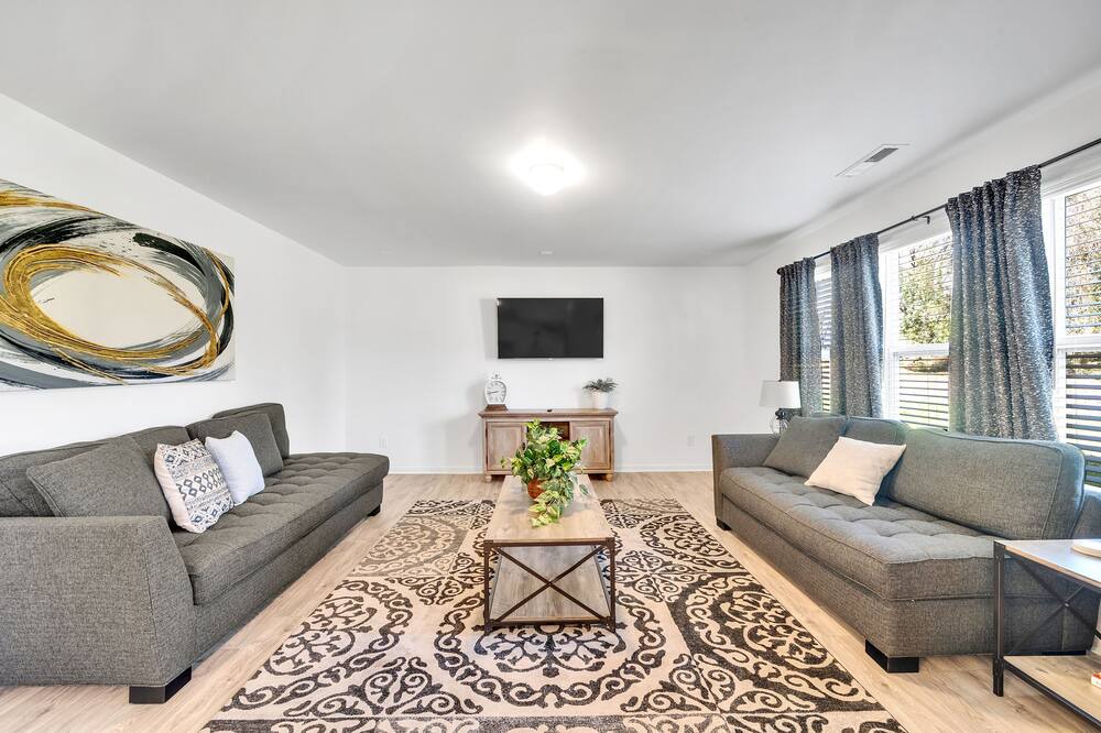Photo of Livingroom in Charlotte