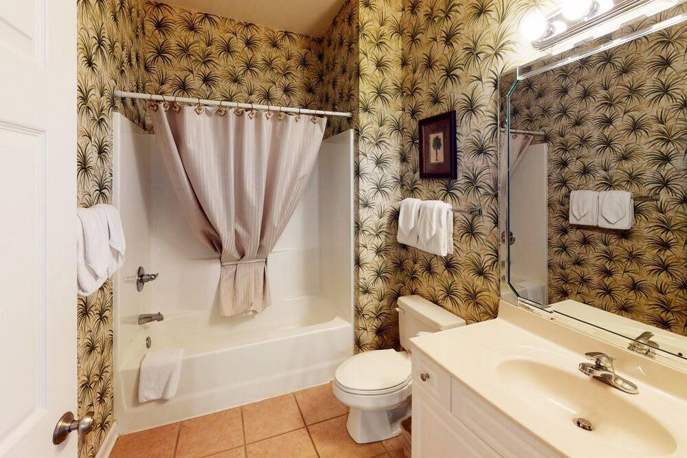 Photo of Bathroom in Sea Trail