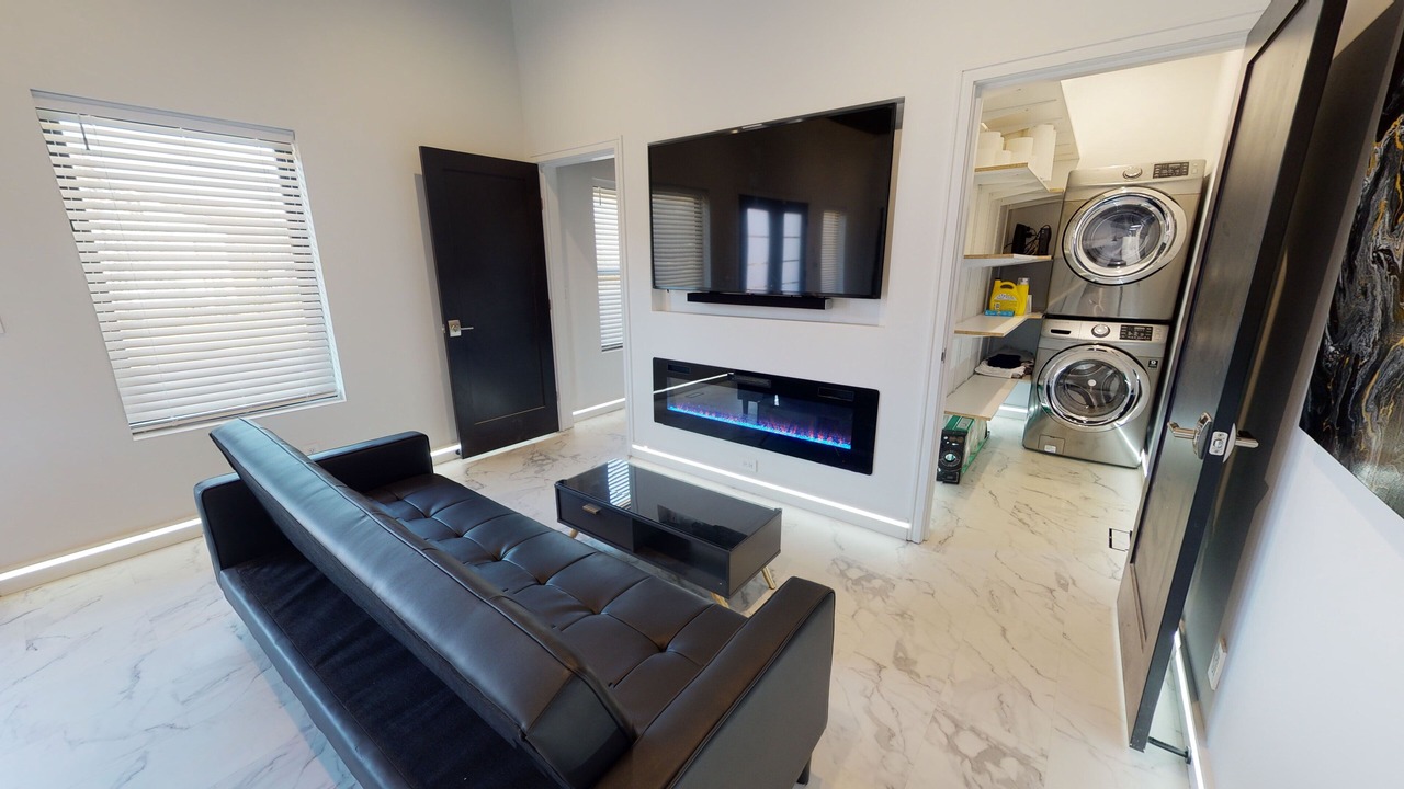 Photo of Livingroom in Dixie - Berryhill