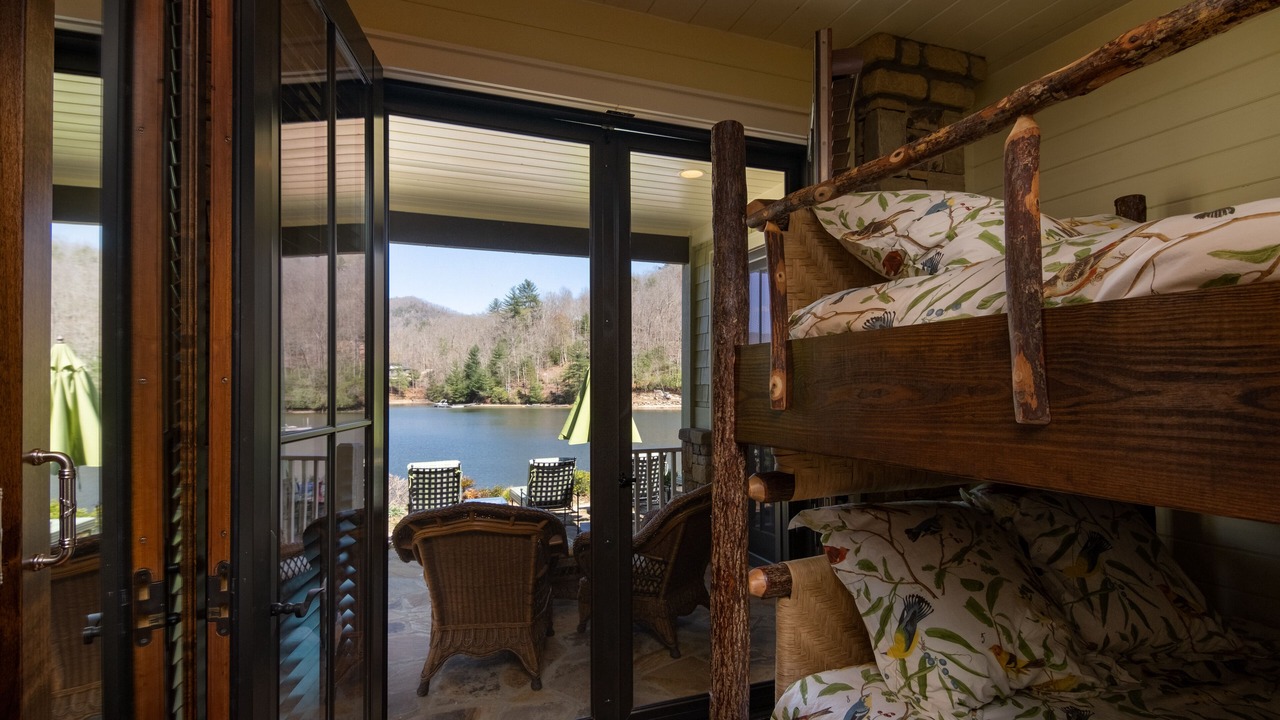 Photo of Bedroom in Tuckasegee