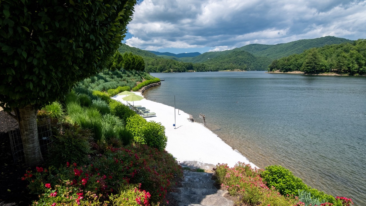 Photo of Outdoor in Tuckasegee