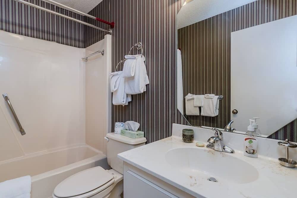 Photo of Bathroom in Lake Lure