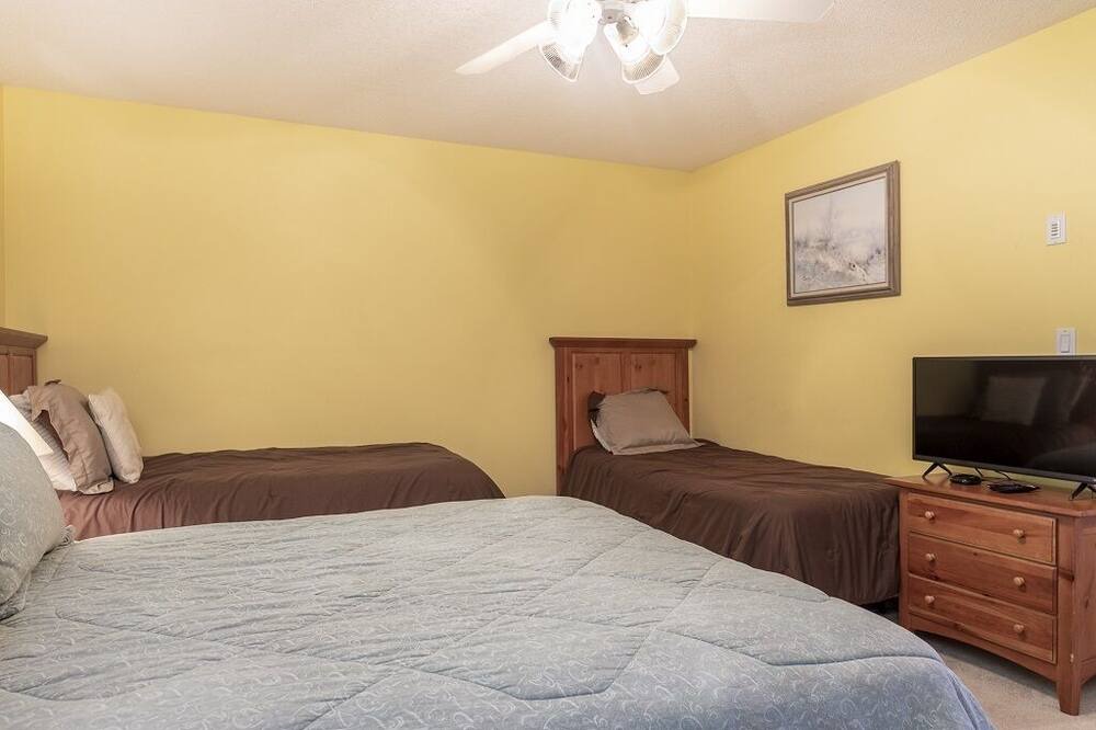 Photo of Bedroom in Lake Lure