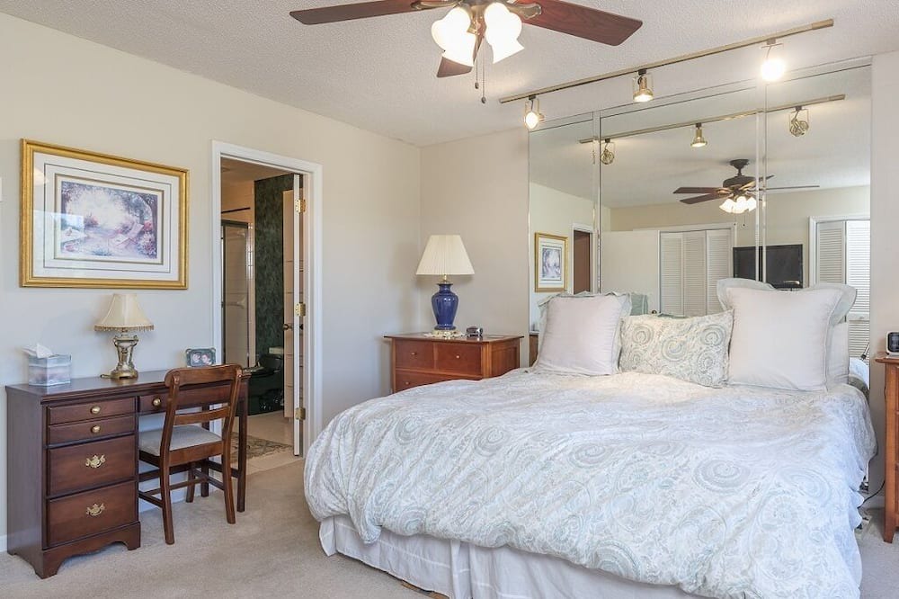Photo of Bedroom in Lake Lure