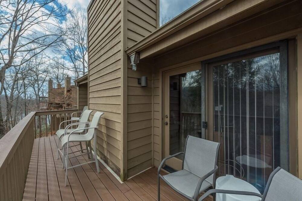 Photo of Patio Balcony in Lake Lure