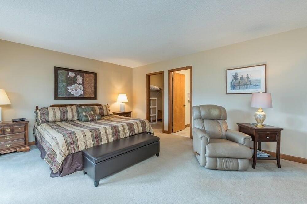 Photo of Bedroom in Lake Lure