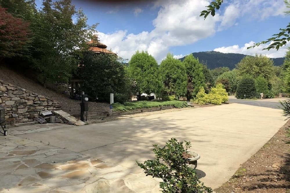 Photo of Others in Lake Lure