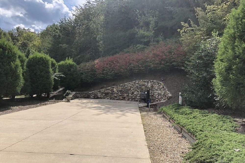 Photo of Outdoor in Lake Lure