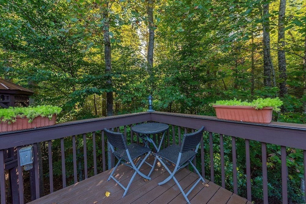 Photo of Patio Balcony in Lake Lure