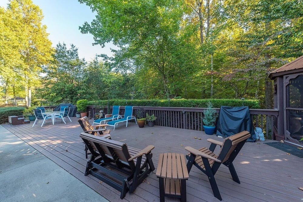 Photo of Patio Balcony in Lake Lure