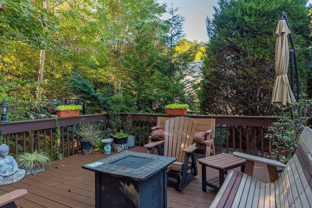 Photo of Patio Balcony in Lake Lure