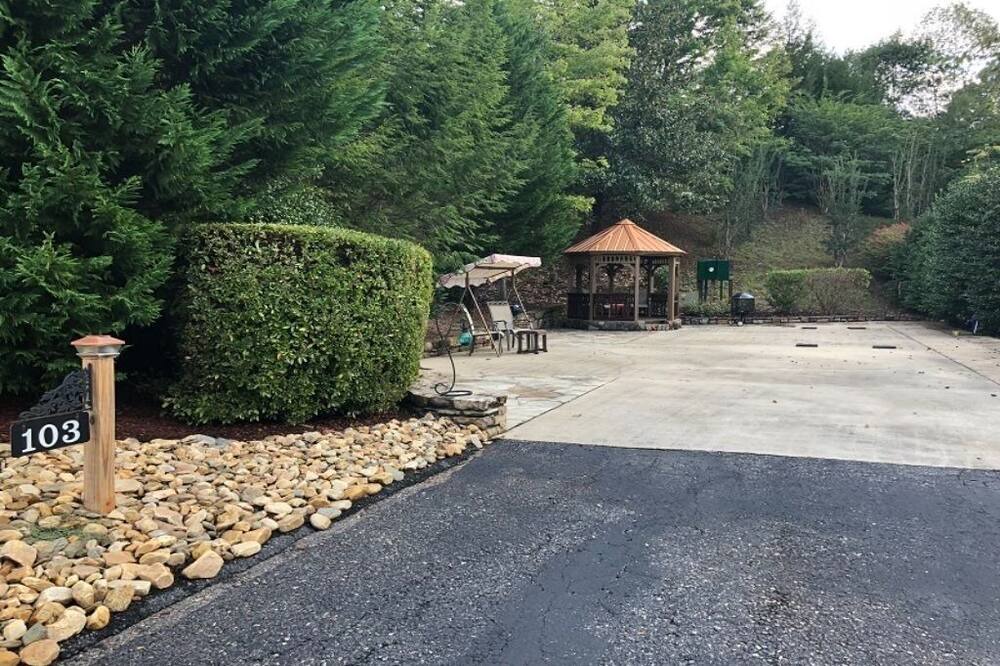 Photo of Outdoor in Lake Lure