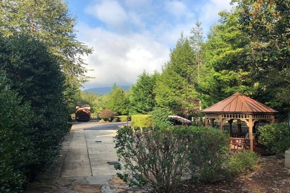 Photo of Others in Lake Lure