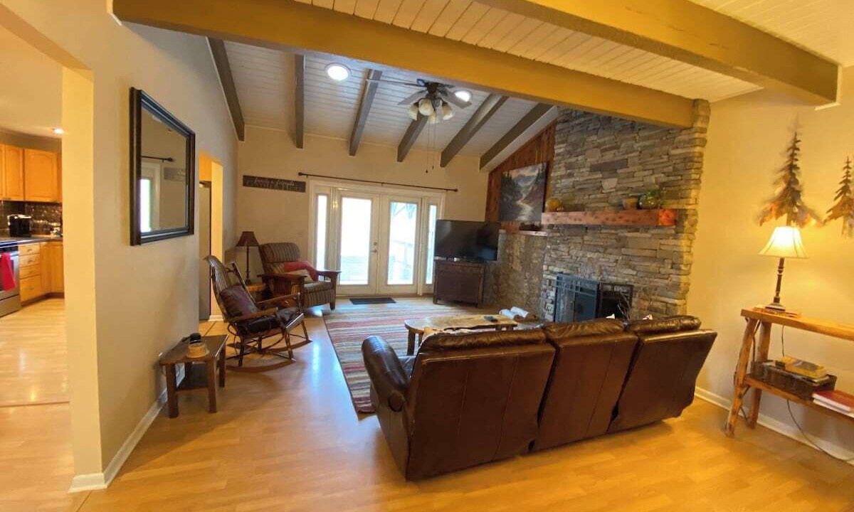 Photo of Livingroom in Canton