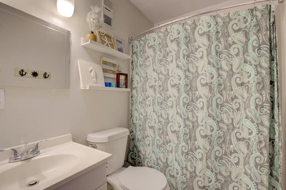 Photo of Bathroom in Sneads Ferry