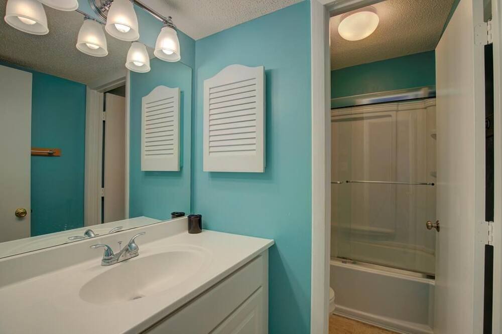 Photo of Bathroom in Sneads Ferry