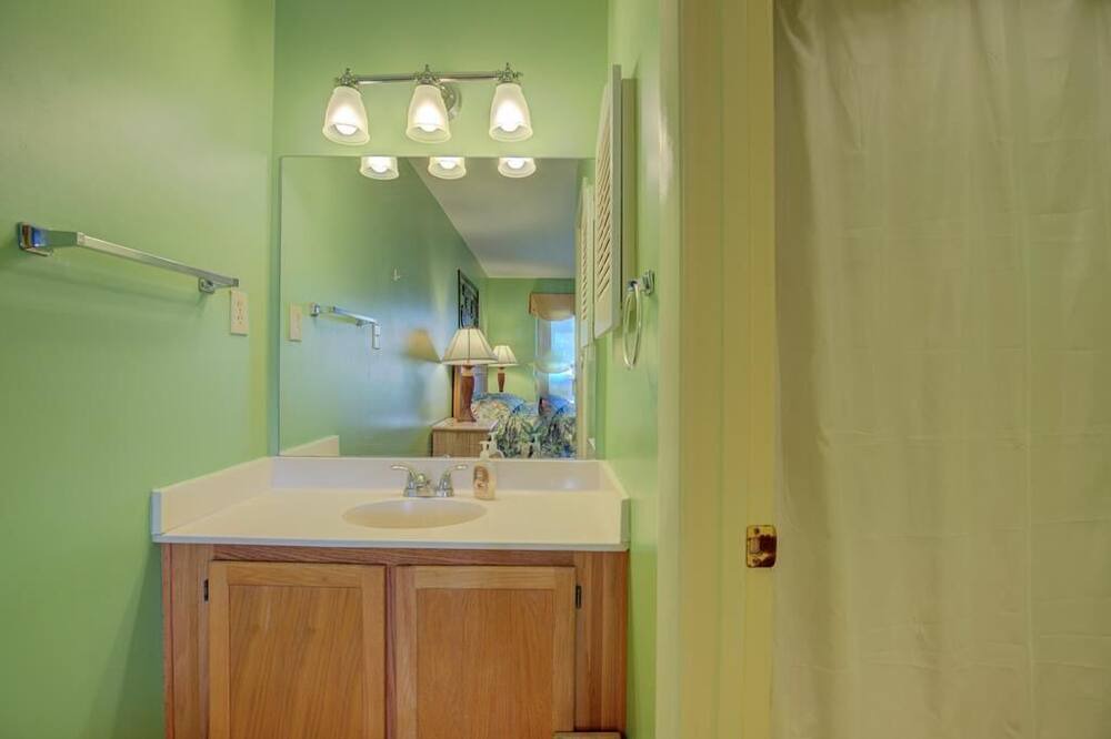 Photo of Bathroom in Sneads Ferry