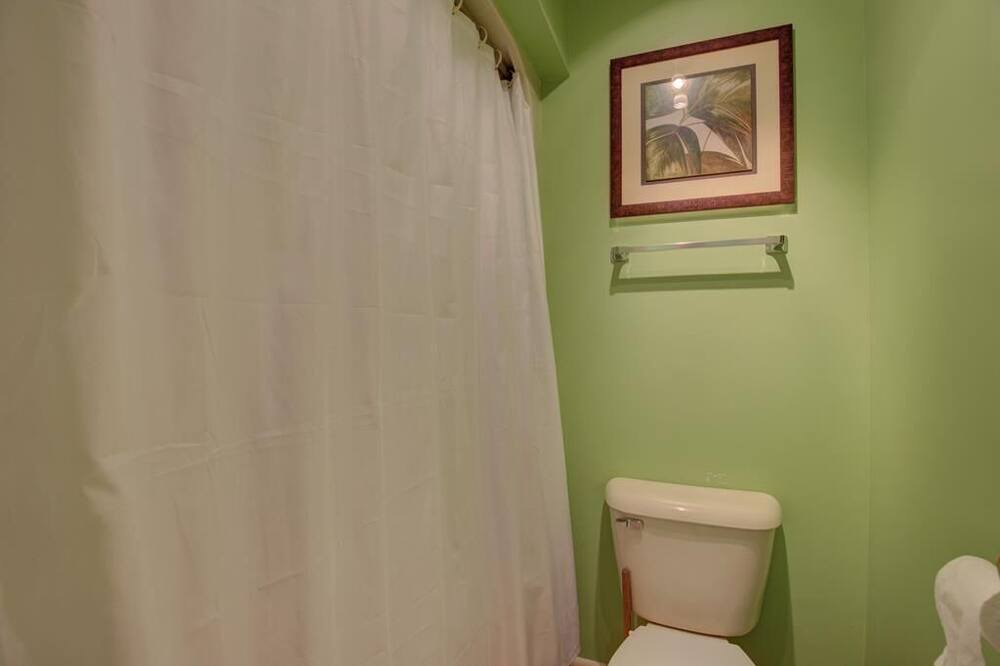 Photo of Bathroom in Sneads Ferry