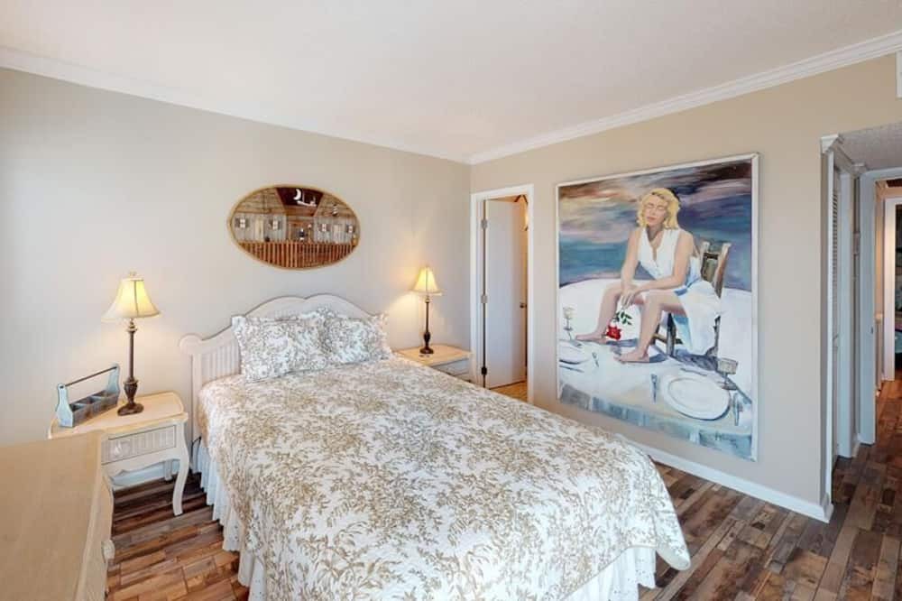 Photo of Bedroom in Sneads Ferry