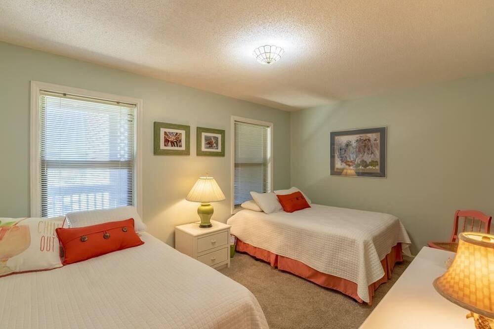 Photo of Bedroom in Sneads Ferry