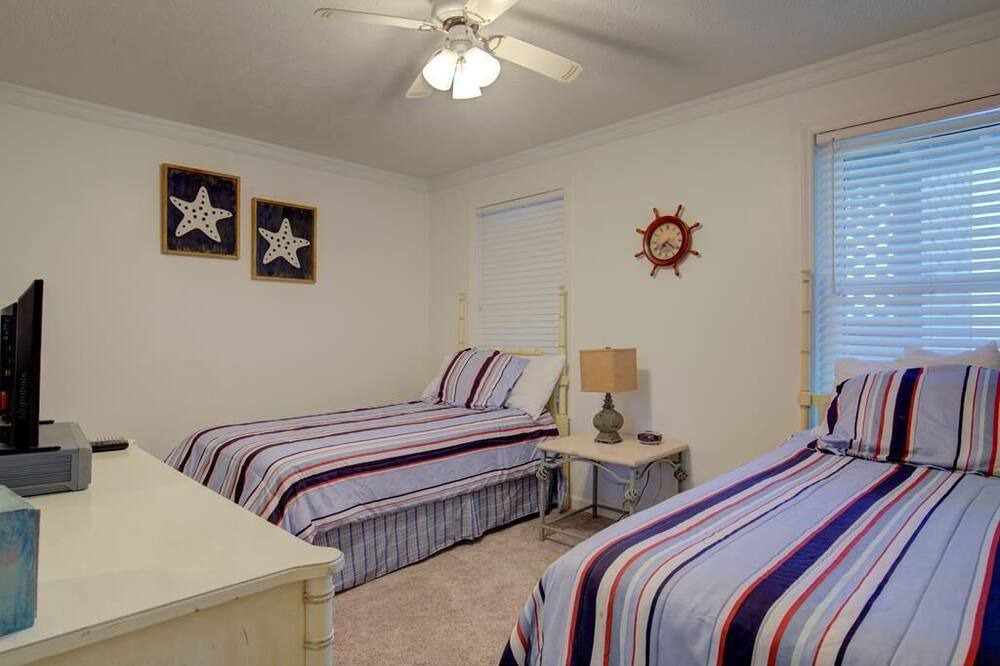Photo of Bedroom in Sneads Ferry