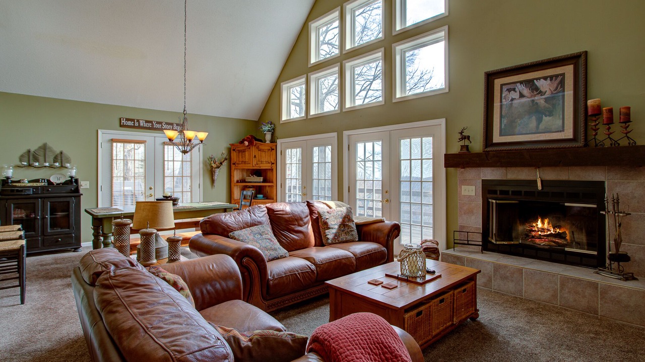 Photo of Livingroom in Seven Devils