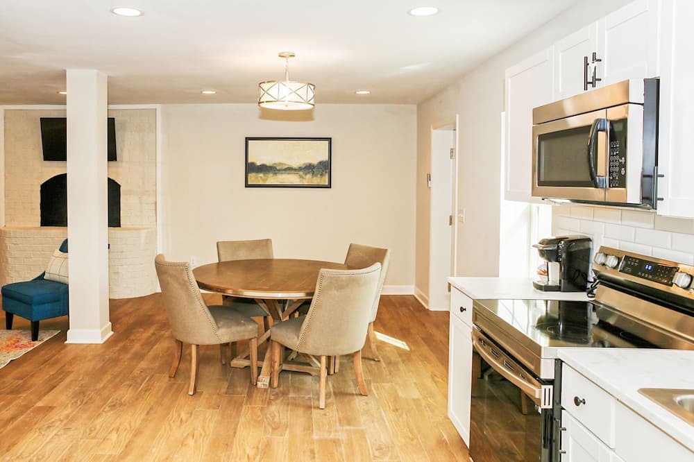 Photo of Livingroom in Boger City