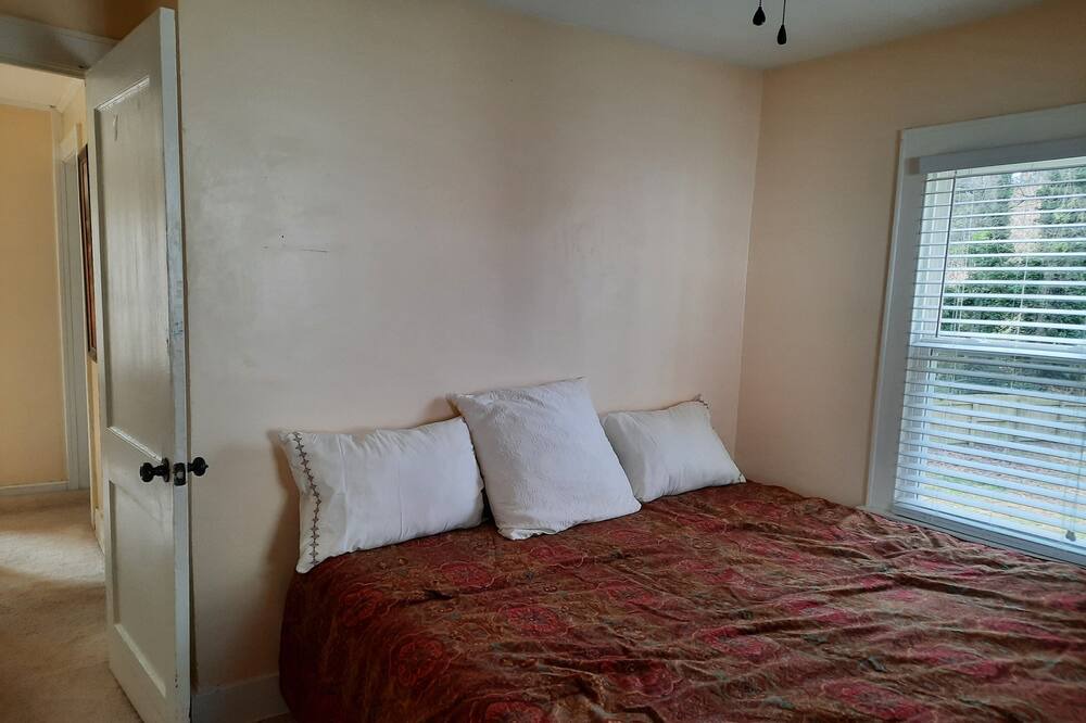 Photo of Bedroom in Southwest Raleigh