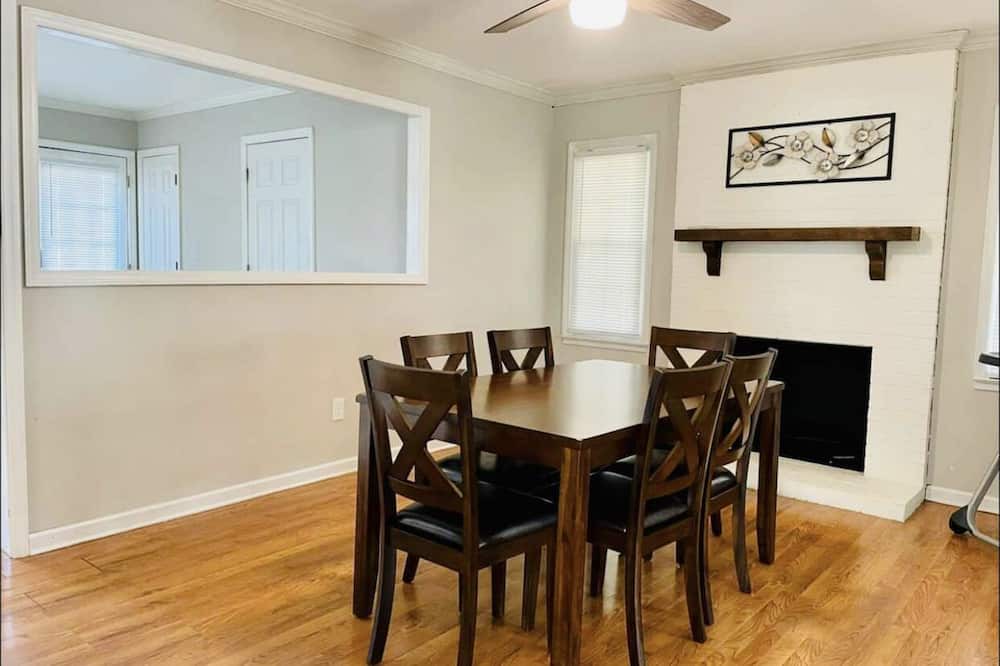 Photo of Kitchen in Elon