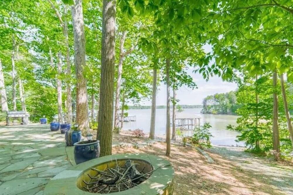 Photo of Outdoor in Terrell