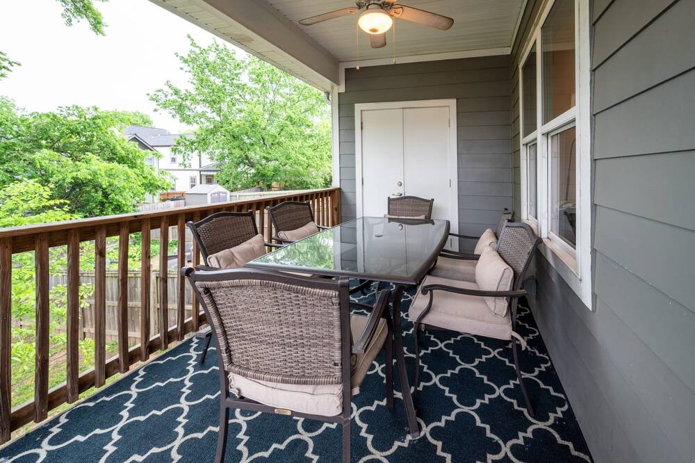 Photo of Outdoor in East Hill