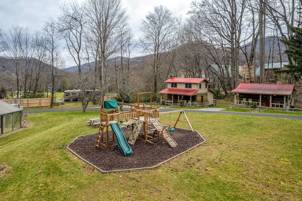 Photo of Others in Maggie Valley