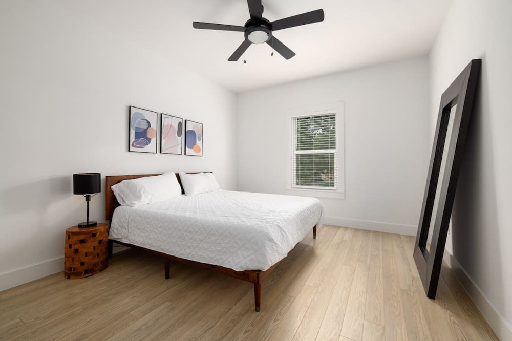 Photo of Bedroom in Rolesville