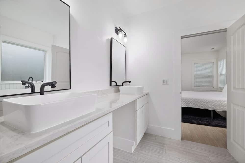 Photo of Bathroom in Rolesville