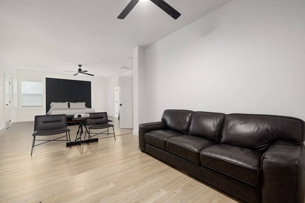 Photo of Livingroom in Rolesville