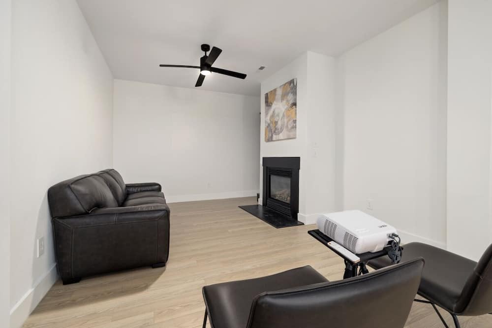Photo of Livingroom in Rolesville