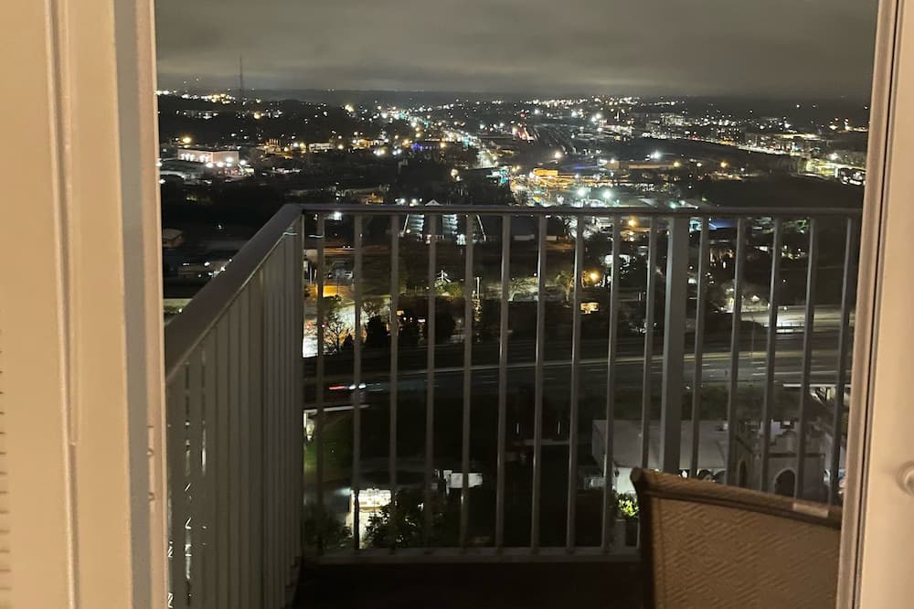 Photo of Patio Balcony in Charlotte Center City