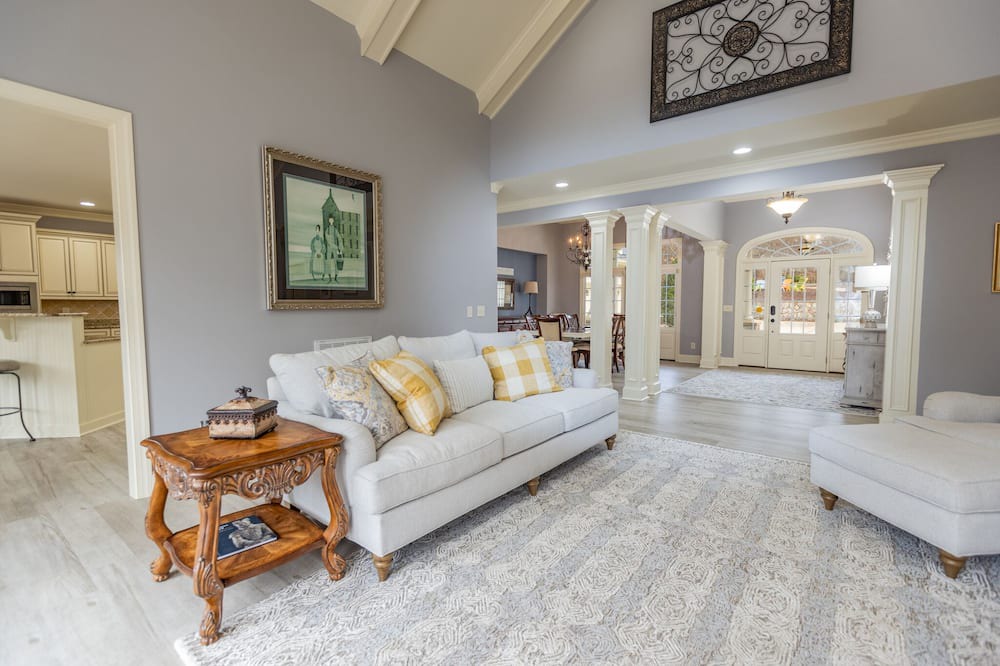 Photo of Livingroom in Olde Ferry Estates