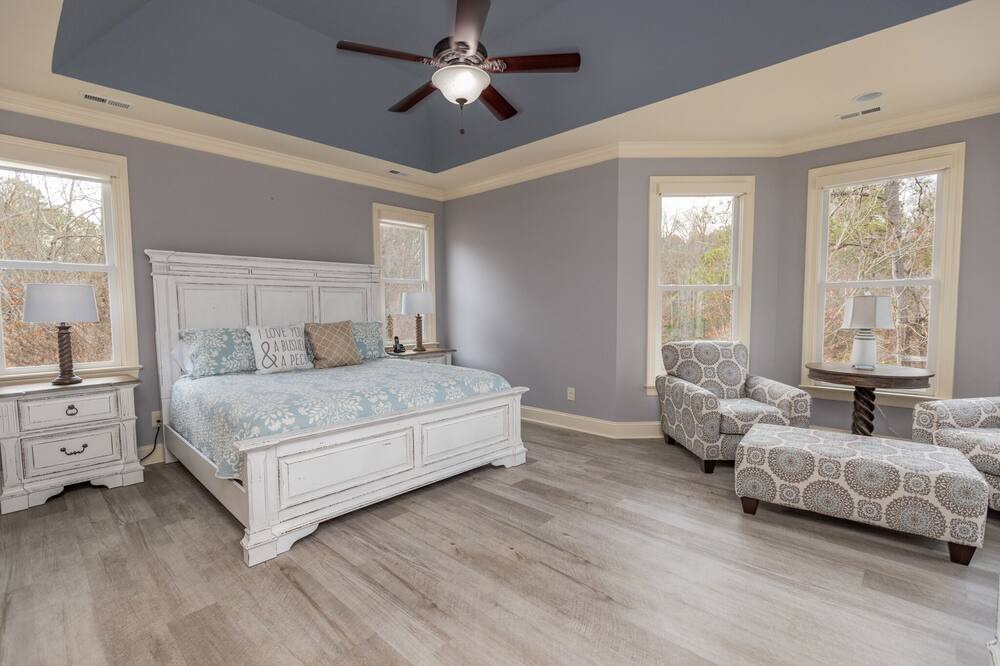 Photo of Bedroom in Olde Ferry Estates
