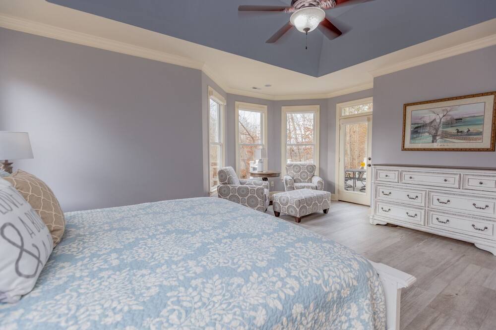 Photo of Bedroom in Olde Ferry Estates