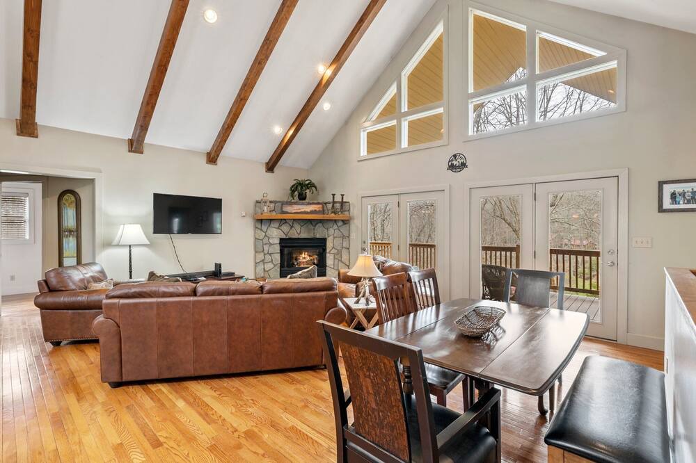 Photo of Livingroom in Wolf Laurel